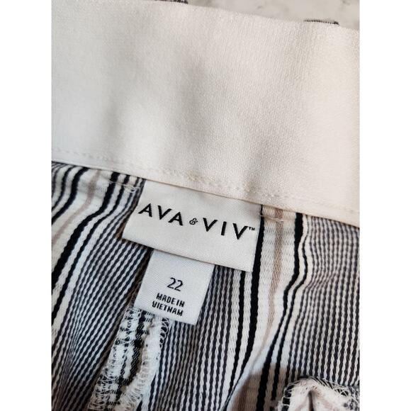 Ava & Viv Women's Gray Plaid High Rise Stretch Ankle Tapered Pants Size 22 - Picture 4 of 8